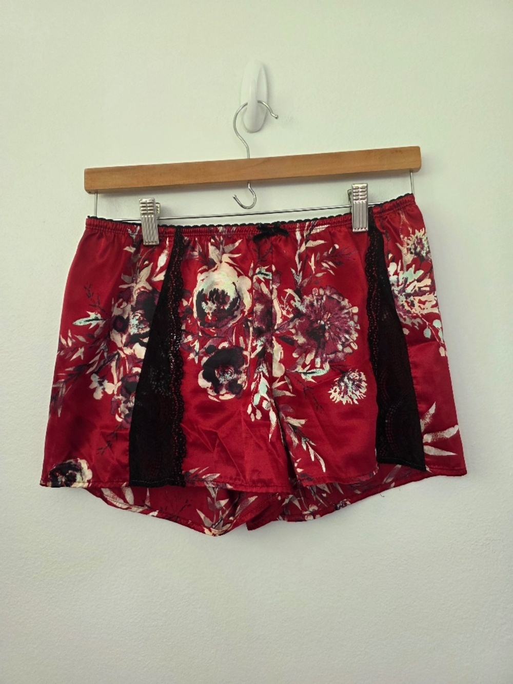 Gilligan & O'Malley Satin Floral Sleep Shorts - XS